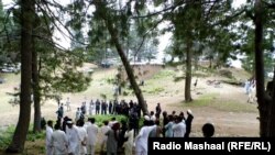 په خوست کې ځوانانو اختر لمانځي.