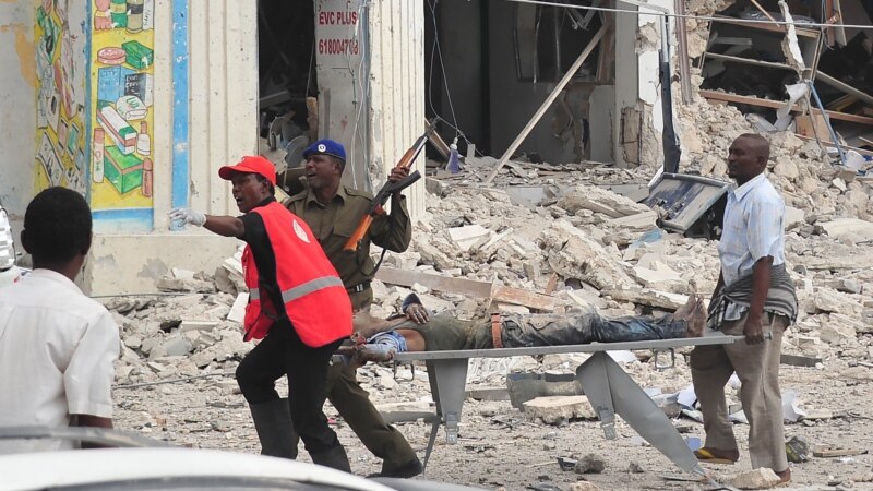 Više od 20 osoba stradalo u napadu na hotel u Somaliji