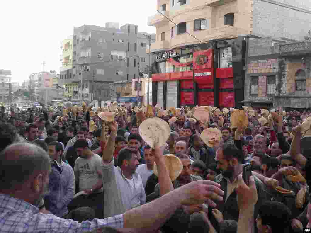 Sirija - Antivladini protesti se nastavljaju, Banias, 03.05.2011. Foto: AFP 