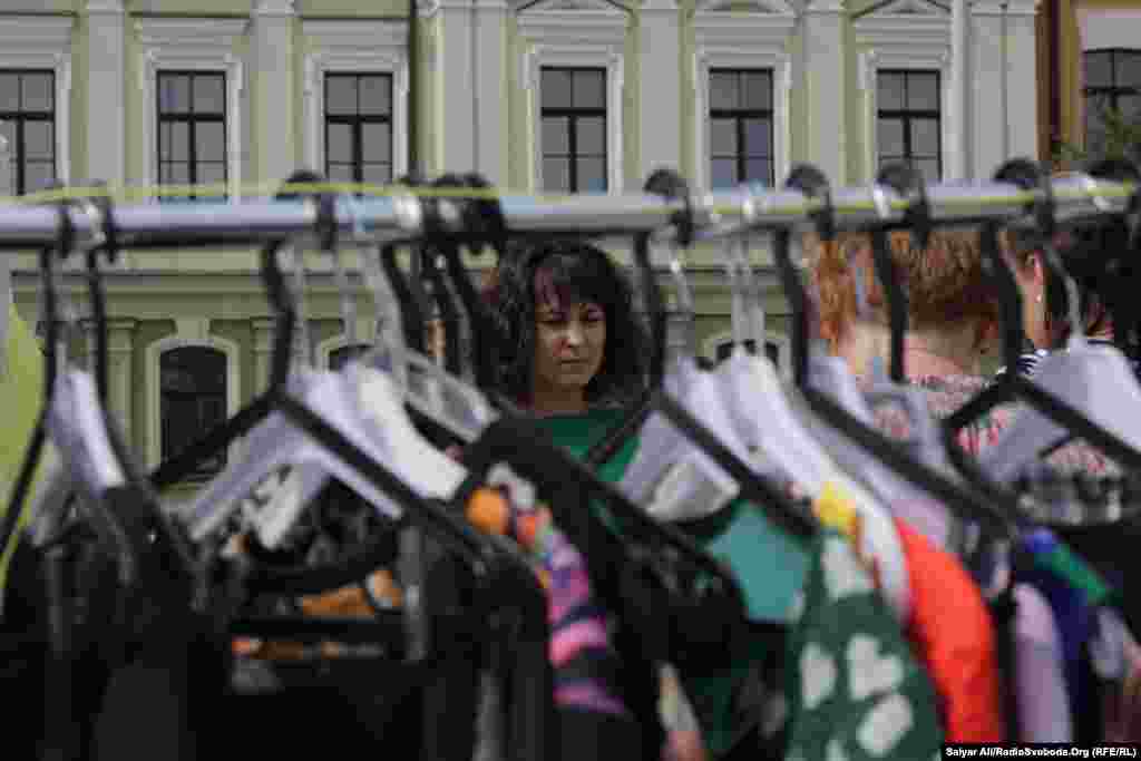Київські майстрині представили одяч власного пошиву на ентоярмарку