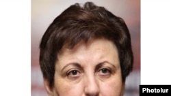 Armenia -- Shirin Ebadi, a prominent Iranian human rights advocate and Nobel Prize winner, at a news conference in Yerevan, 6 April 2010.