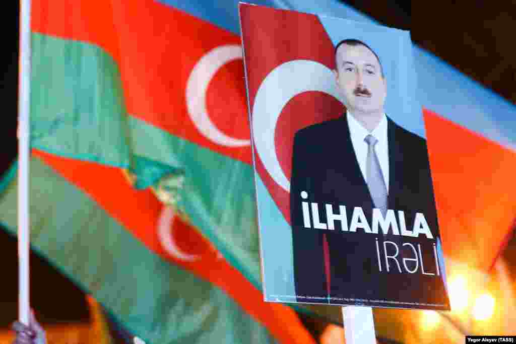 АЗЕРБЕЈЏАН - ОБСЕ соопшти дека на гласањето на претседателските избори во Азербејџан на кои нов мандат освои актуелниот шеф на државата Илхам Алиев имало сериозни нерегуларности и недостигала вистинска конкуренција.