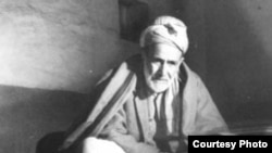 Afghanistan- Hamza Khan Shinwari, a renowned Pashtun poet and scholar, undated