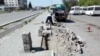 Не прошло и года. В Бишкеке ремонтируют все дороги, построенные за счет Китая