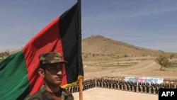 В результате нынешнего развития событий в Афганистане армия страны вновь может оказаться перед лицом гражданской войны.