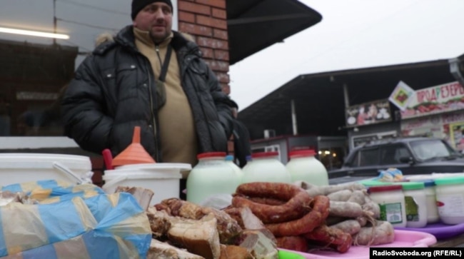 Продовольчий ринок у Маріуполі