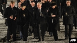 Европейские монархи на церемонии в Освенциме 