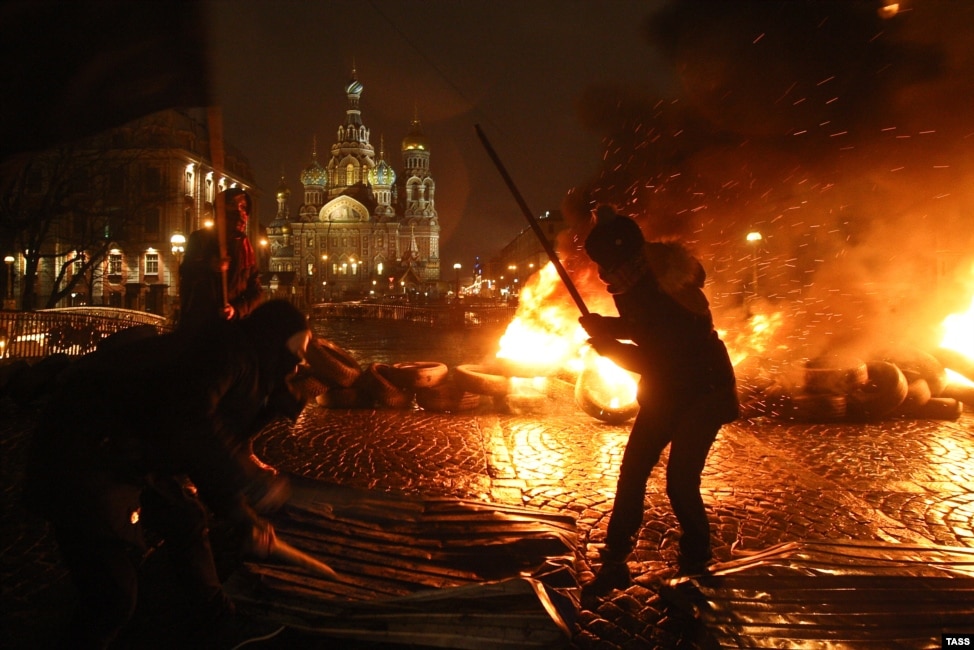 Подвиги Петра Павленского (фото)