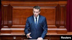 Emmanuel Macron gjatë fjalimit të sotëm në parlament