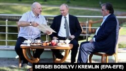 Александр Лукашенко, Владимир Путин ва Эмомалӣ Раҳмон. Беларус, моҳи июни соли 2019