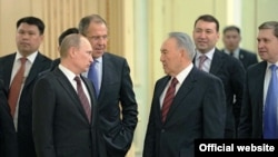 Нурсултан Назарбаев и Владимир Путин во время встречи в Акорде. Астана, 7 июня 2012 года. Фото с официального сайта президента России.