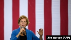 Democratic presidential candidate Massachusetts Senator Elizabeth Warren speaks at a town hall in Davenport, Iowa, February 1, 2020