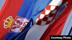 Zastave Srbije i Hrvatske, Foto: Branimir Pofuk