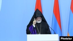 Католикос Великого Дома Киликийского Арам Первый (архив)