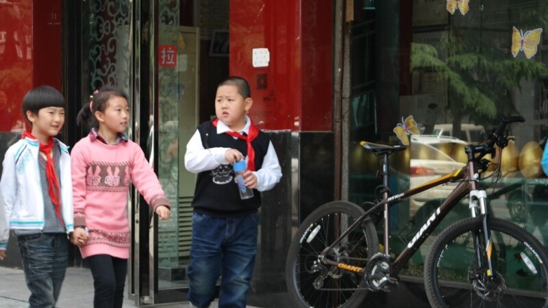 В результате нападения на школу в китайской столице ранены 20 детей