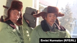 Қырғызстанның Ош облысында жұмыс істеп жүрген Қытай азаматтары. 9 қаңтар 2013 жыл.