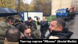 Местные жители протестуют против новой стройки в Дмитровском проезде, Москва, 15 октября 2014