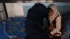 آرشیف، یک خانم معتاد به مواد مخدر در یکی از مراکز درمان معتادان در هرات