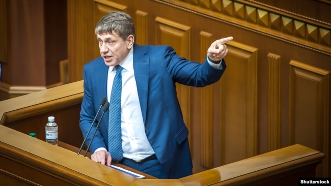 Голова конкурсної комісії і міністр енергетики Ігор Насалик не бачить сенсу продовжувати термін прийому заявок