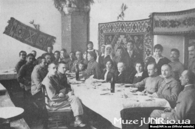 Зустріч Івана Франка із січовими стрільцями у Львові. Фото 1916 року