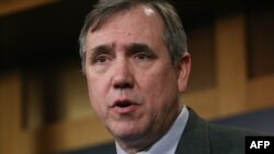 Democratic Senator Jeff Merkley says that the Trump administration has not yet engaged in "serious negotiations" with China about its potential participation in the New START treaty. (file photo) 