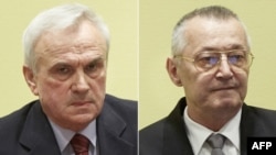 Franko Simatoviq (djathtas) dhe Jovica Stanishiq në gjykatën e Hagës në vitin 2013