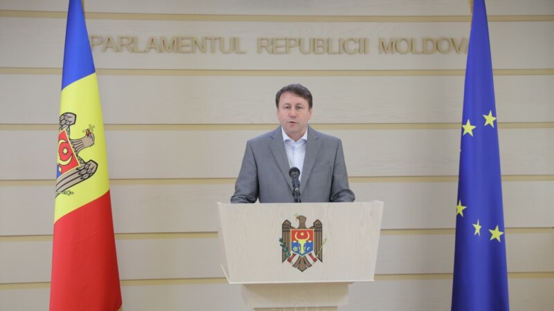 Igor Munteanu (Platforma DA): această guvernare „hibrid” nu poate trăi fără scheme de corupție