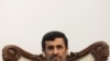 حمایت کامل احمدی‌نژاد از مشایی؛ «به او اعتماد کامل دارم»
