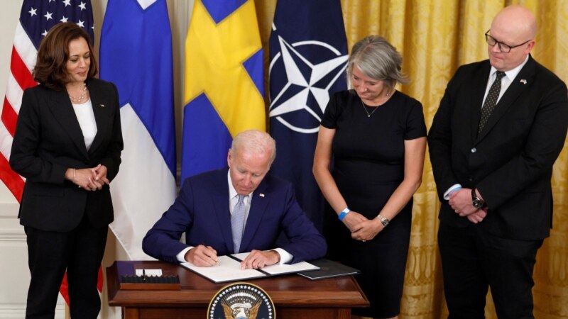 Biden potpisao ratifikacioni dokument SAD-a o članstvu Švedske i Finske u NATO