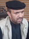 ظاهر قدیر په جلال اباد کې خبري غونډې ته وینا کوي - انځور له ارشیفه.