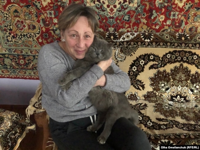 Ирина Борисова говорит, что заберет животных и уедет их Жованки, если поселок снова будет «ничьим»