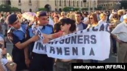«Հիմնադիր խորհրդարան»-ի համակիրների հերթական բողոքի ցույցը Երևանում, արխիվ 