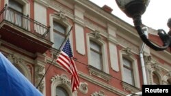 На снимке: Генконсульство США в Санкт-Петербурге