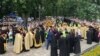 Тисячі адептів УПЦ МП помолилися на Володимирській гірці і рушили до Лаври