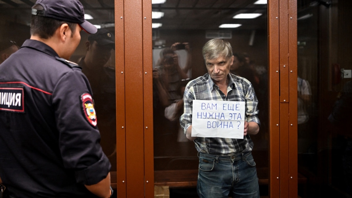 FSIN found Horynov, who was convicted of “fakes”, to be a fugitive