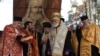 U pismu premijeru Crne Gore poglavar Crnogorske pravoslavne crkve mitrpolit Mihailo (u sredini) je pozvao Vladu Crne Gore da sa tom crkvom zaključi Ugovor u uređenju međusobnih odnosa