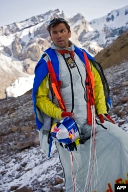 Valery Rozov before jumping off Europe's highest mountain, Mount Elbrus, in 2008