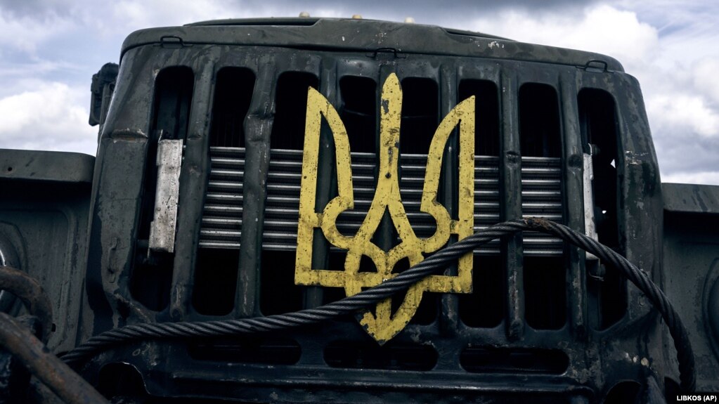 У ISW нагадують, що вогонь не припинявся з 2014 по 2022 роки – війська РФ протягом цього періоду здійснювали постійні атаки, а Путін використовував російську військову присутність в Україні як важіль для тиску на Київ