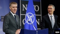 Генсек НАТО и глава МИД Черногории 
