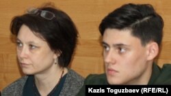 Геннадий Бендицкийдің жесірі Анна Устинова мен ұлы Олег Бендицкий. Алматы, 17 сәуір 2018 жыл.