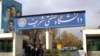 دانشگاه شریف همراه با چندین دانشگاه دیگر در بهمن و اسفندماه سال گذشته شاهد تجمع‌های گسترده دانشجویی در واکنش به سرکوب خونین اعتراضات دی‌ماه ۱۴۰۴ بود