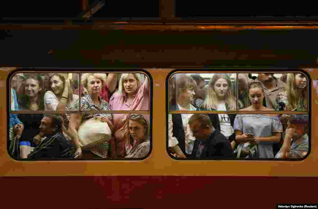 Passengers on a tram in Kyiv, Ukraine (Reuters/Valentyn Ogirenko)