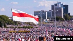 During a post-election rally in the center of Minsk, Belarus. August 16, 2020