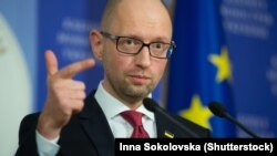 Ukrainian Prime Minister Arseniy Yatsenyuk (file photo)