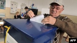 Nearly 3.4 million voters are eligible to vote in Bosnia's upcoming local elections. (file photo)