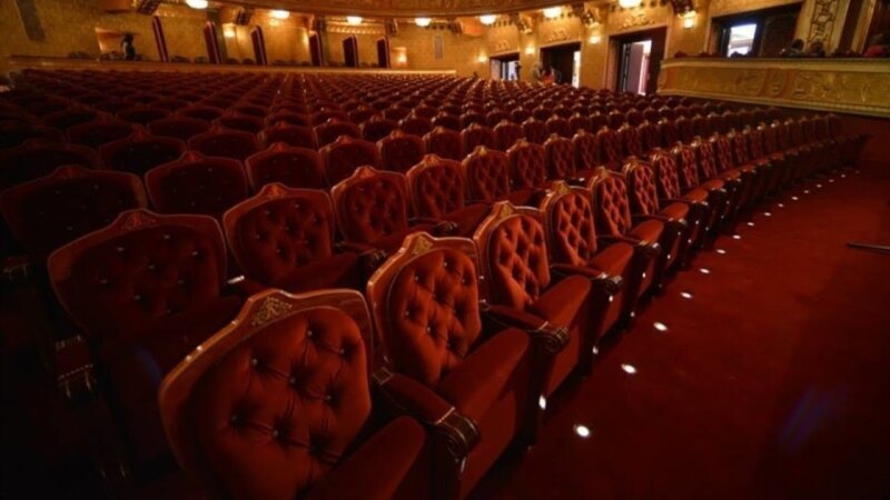 В Петербурге театр отменил спектакль после критики в анонимном телеграм-канале 