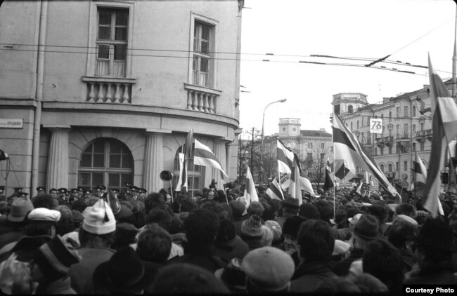 Manifestazione dell'opposizione a Minsk, 1990