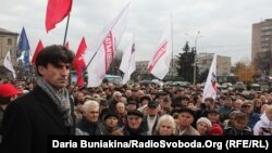 У Черкасах опозиція вже протестувала проти фальсифікацій, як вона стверджує, на виборах, фото 10 листопада 2012 року