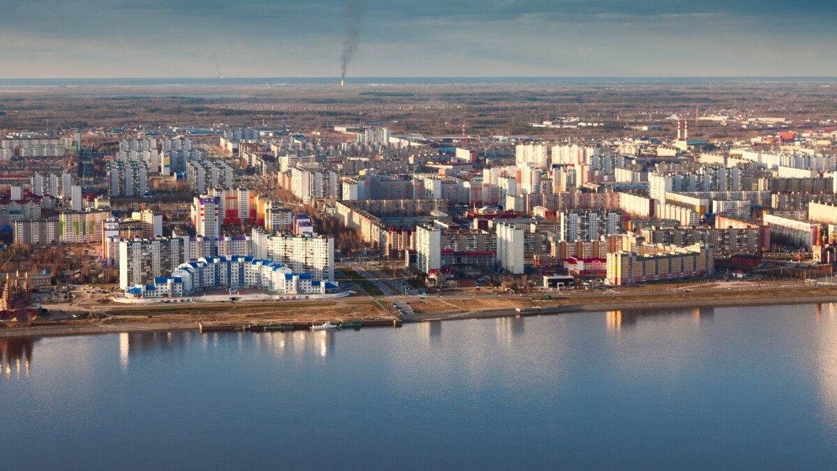 Нижневартовск город на оби. Нижневартовск с высоты птичьего полета. Нижневартовск центр города. Обь Нижневартовск. Нижний вартовск.