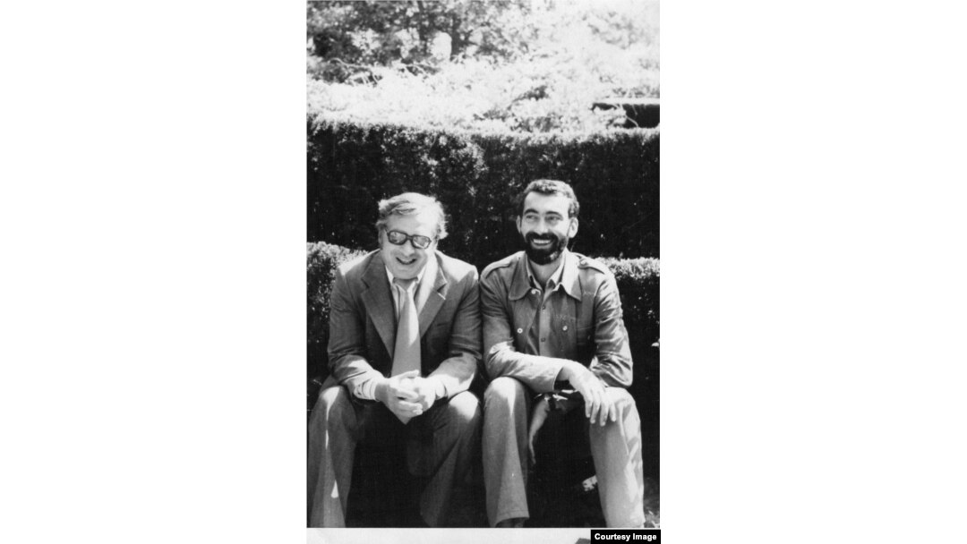 Augustin Buzura (1938-2017) și Mircea Iorgulescu (1943-2011) în anii 1970 (foto courtesy Joana Vy)